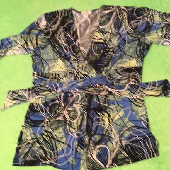 Conrad C collection blouse - Picture 5 of 5